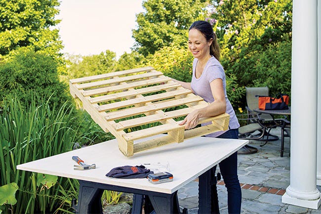 چگونه یک ساعت روستایی چوبی بسازیم؟ 1