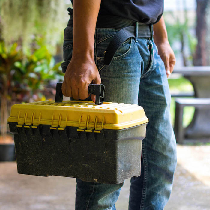 22 ابزار ضروری خانگی که بهتر است در خانه داشته باشید 13