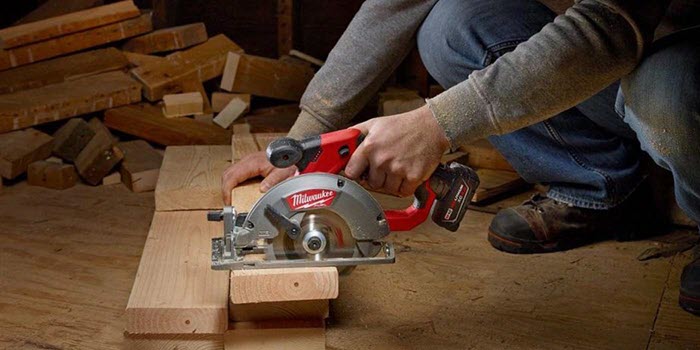 رعایت نکاتی ایمنی در کار با اره گردبر 2